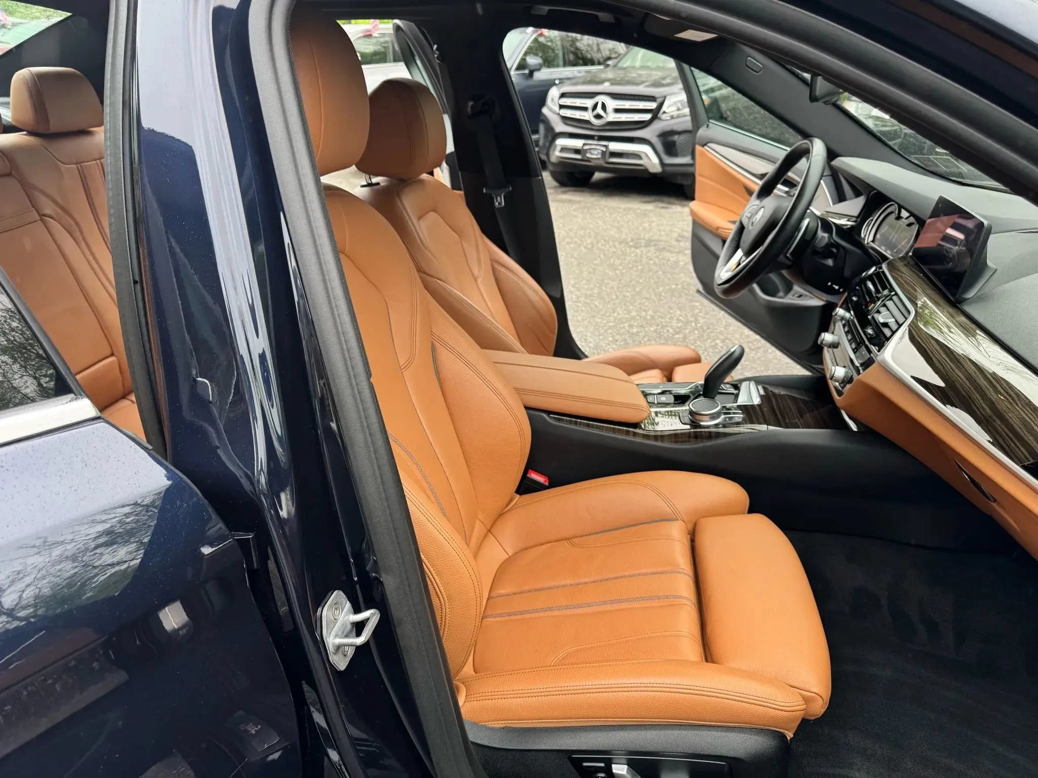 Used 2019 BMW 530i xDrive w/ Convenience Package AWD/4WD image 20
