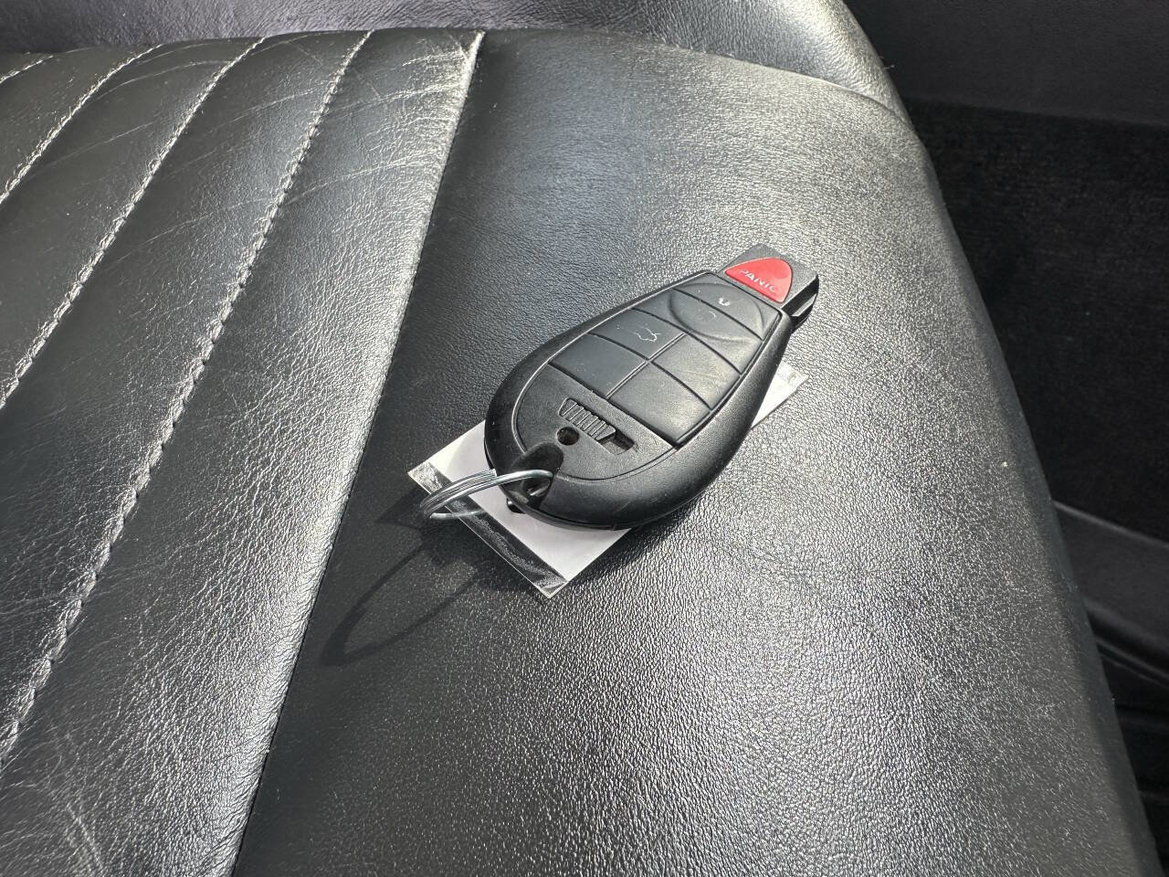 Used 2012 Dodge Challenger R/T RWD image 29