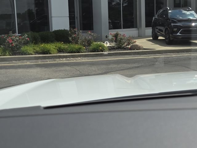 New 2026 GMC Yukon AT4 Ultimate AWD/4WD image 8