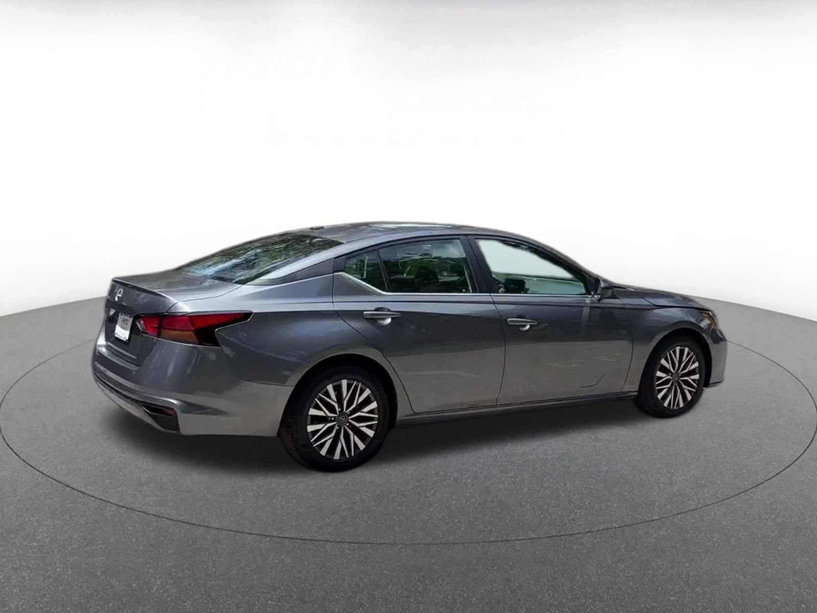Used 2026 Nissan Altima 2.5 SV FWD image 14