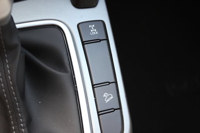 Used 2025 Kia Seltos LX AWD/4WD image 10
