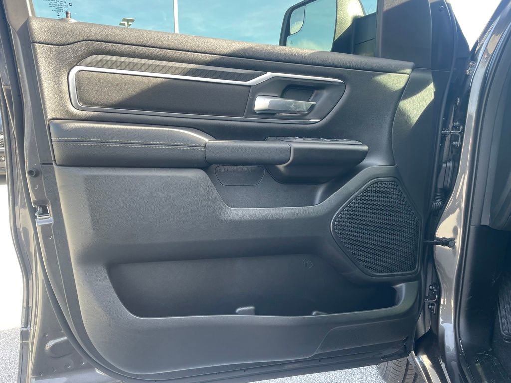 New 2026 RAM 1500 4x4 Crew Cab image 10