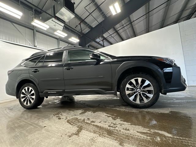 Certified 2025 Subaru Outback Limited image 3