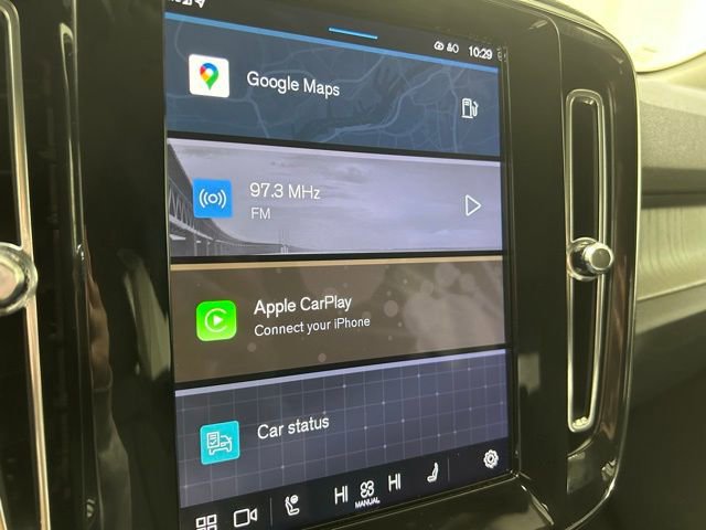 Used 2025 Volvo XC40 B5 Core AWD/4WD image 12