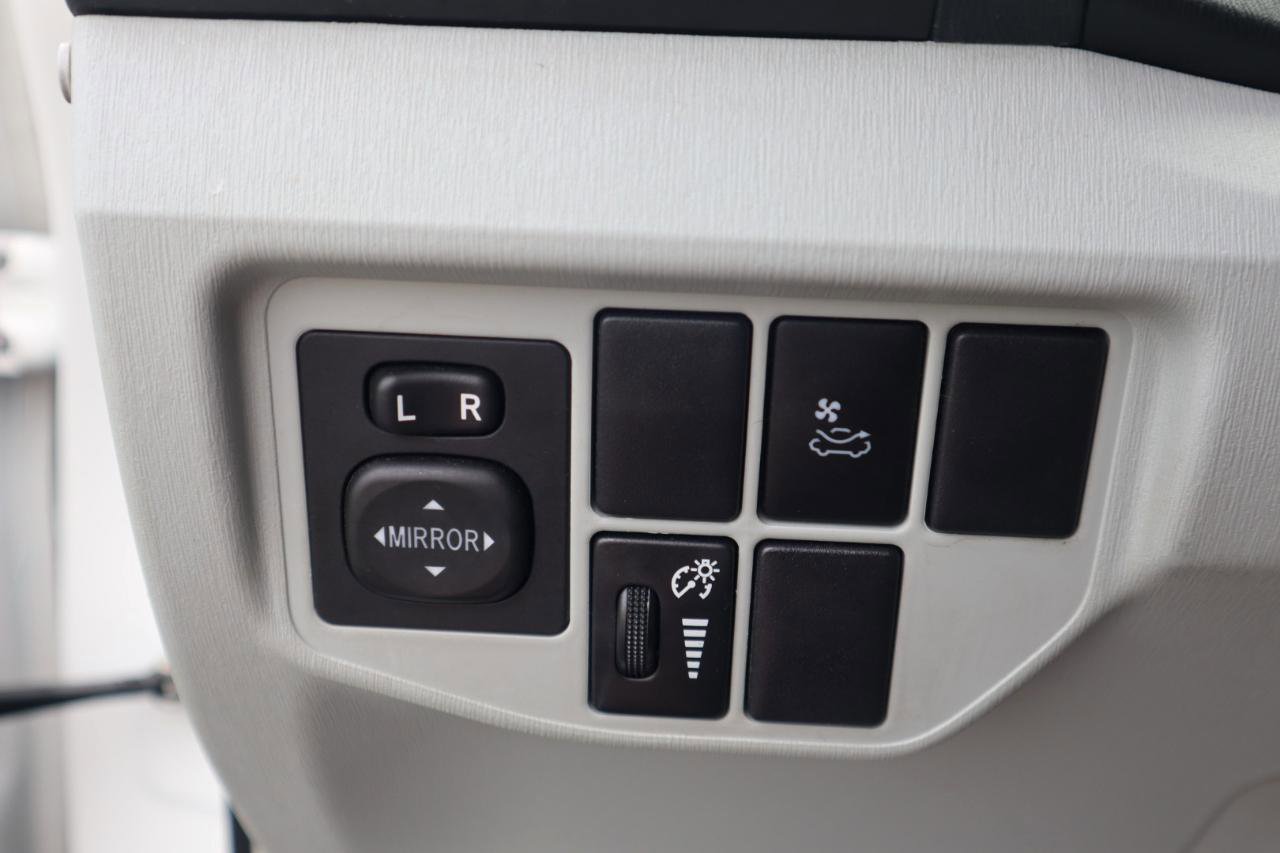 Used 2015 Toyota Prius Four w/ Deluxe Solar Roof Package image 66