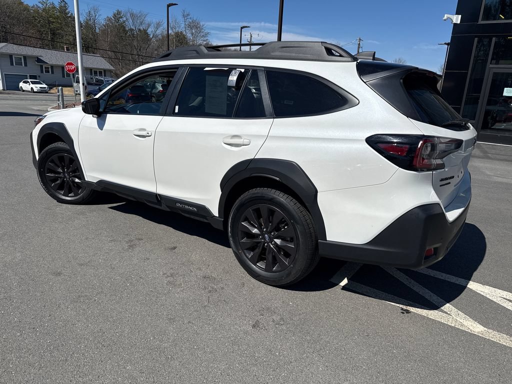 Used 2025 Subaru Outback Onyx Edition AWD/4WD video 3