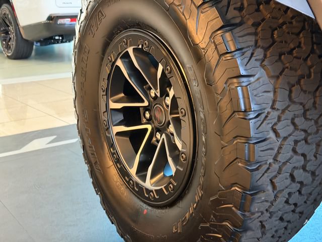 New 2026 Jeep Wrangler Unlimited Rubicon AWD/4WD image 13