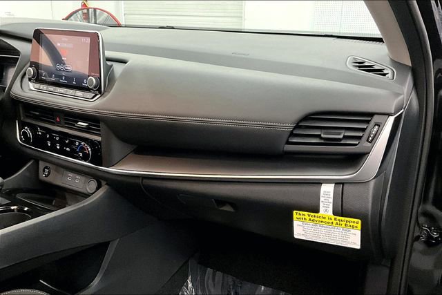 New 2025 Nissan Rogue S image 32