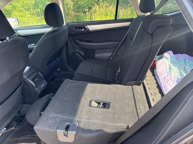 Used 2019 Subaru Outback 2.5i Premium AWD/4WD image 10