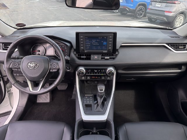 Used 2022 Toyota RAV4 XLE Premium AWD/4WD image 14