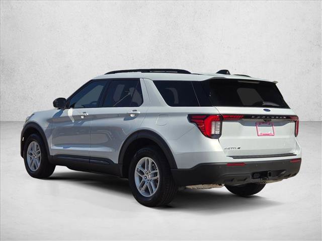 New 2026 Ford Explorer Active RWD image 7