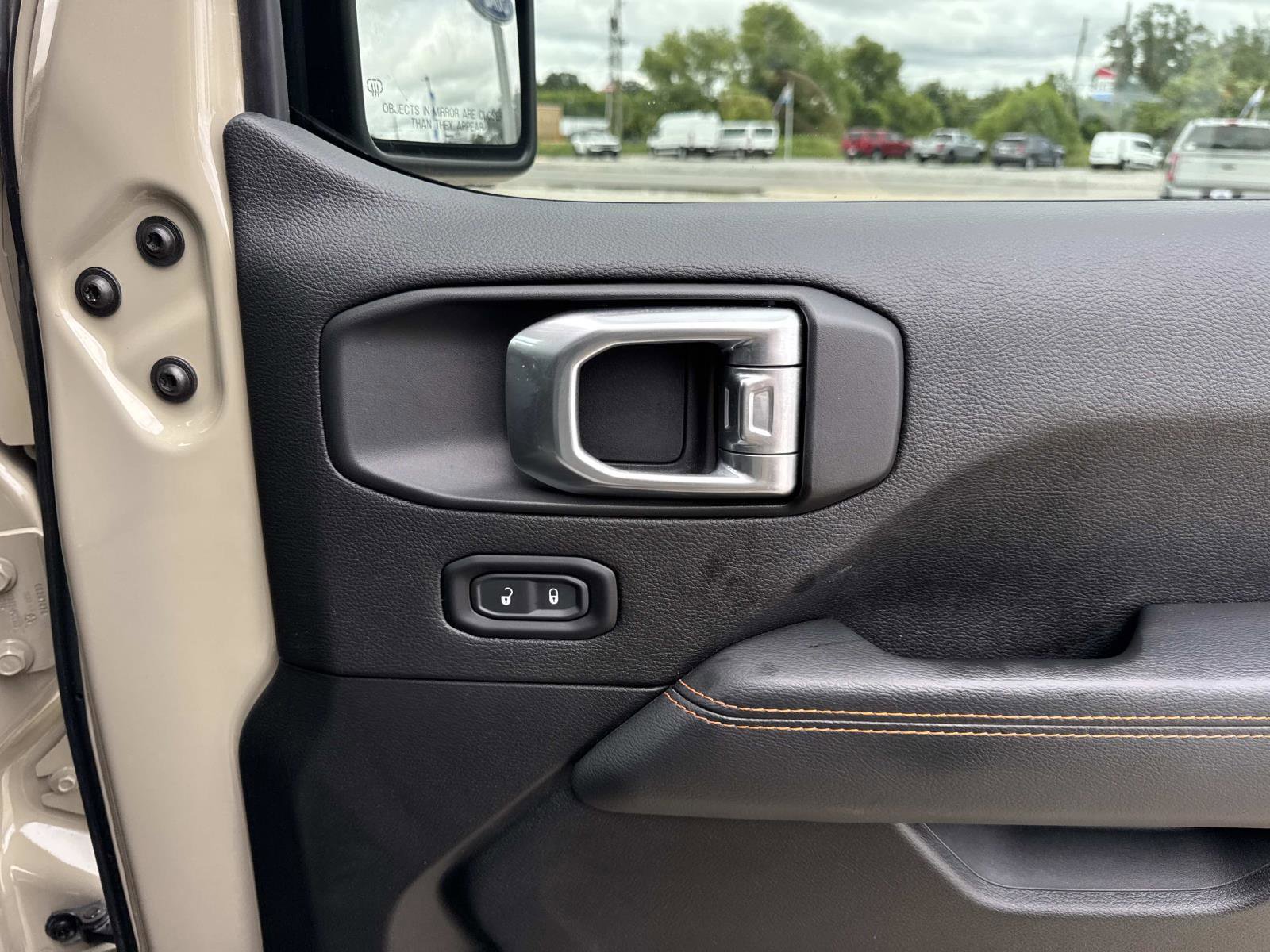 Used 2020 Jeep Gladiator Mojave AWD/4WD image 14