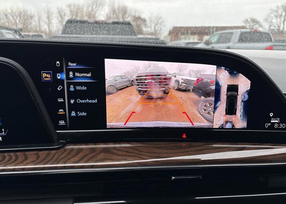 Used 2023 Cadillac Escalade Sport Platinum w/ LPO, ONYX Package image 11