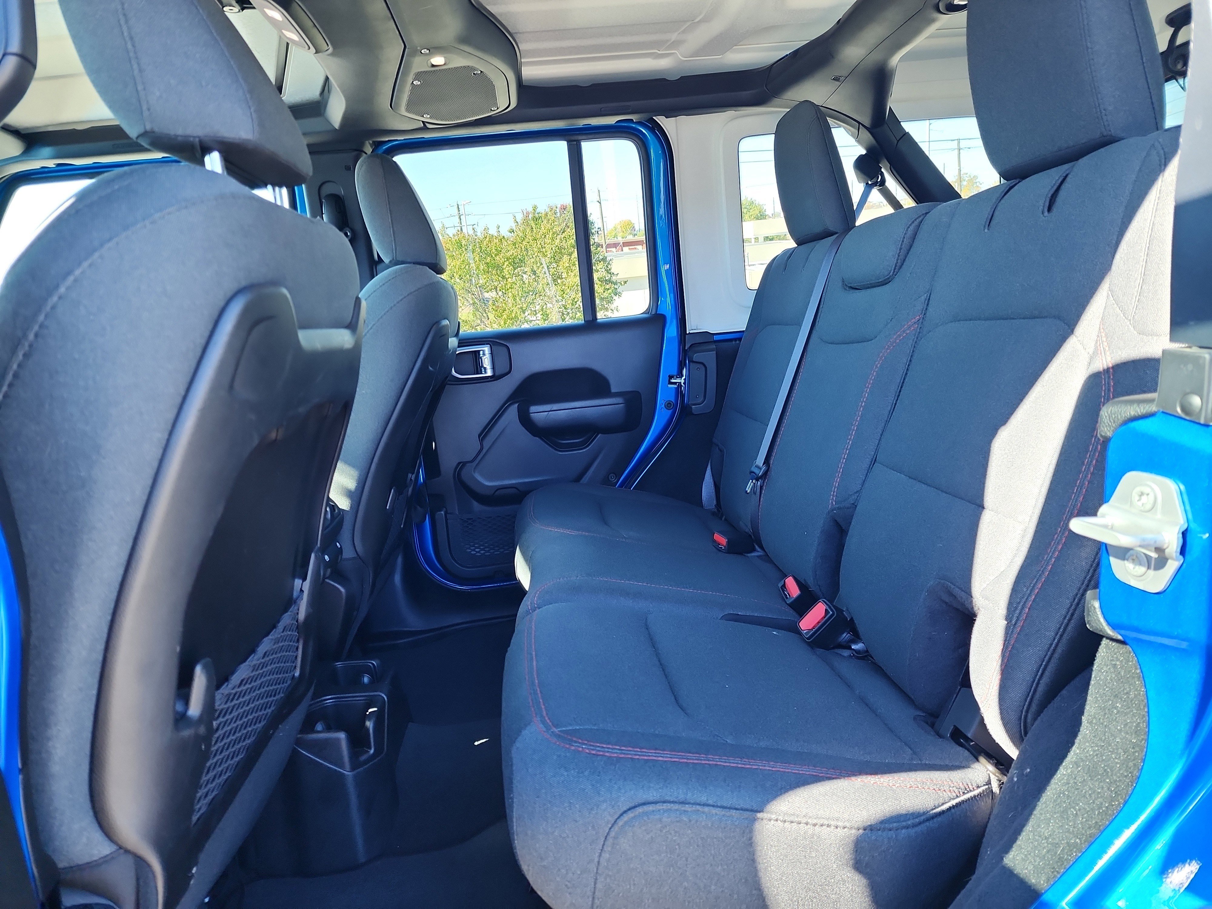 Used 2024 Jeep Wrangler Unlimited Rubicon image 11