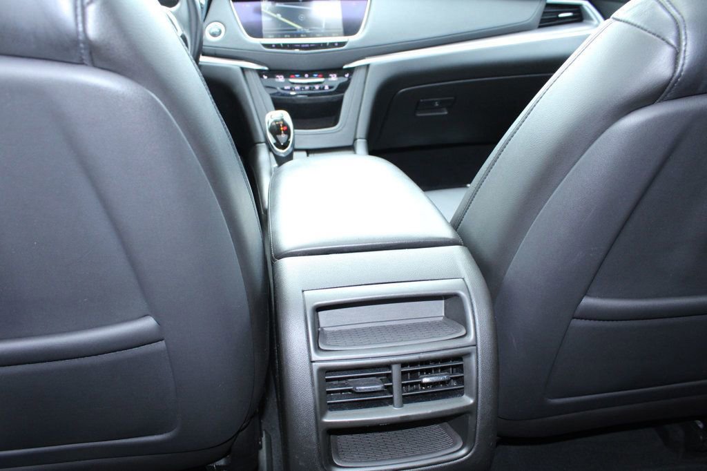 Used 2018 Cadillac XT5 Luxury w/ Driver Awareness Package image 35