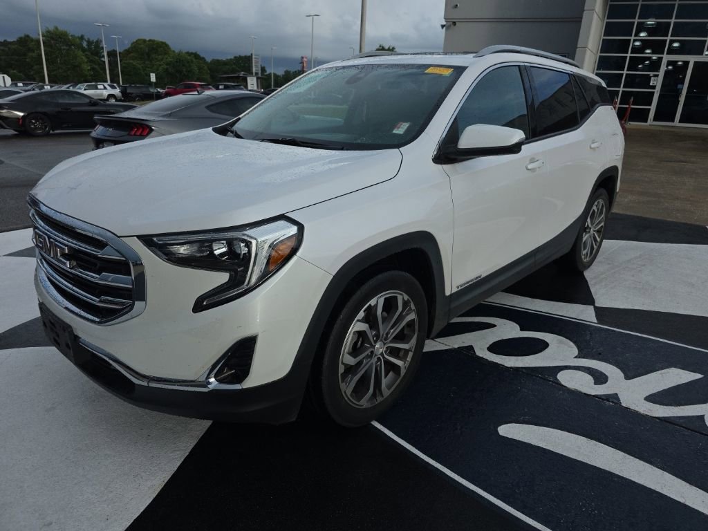 Used 2020 GMC Terrain SLT w/ Preferred Package FWD image 1