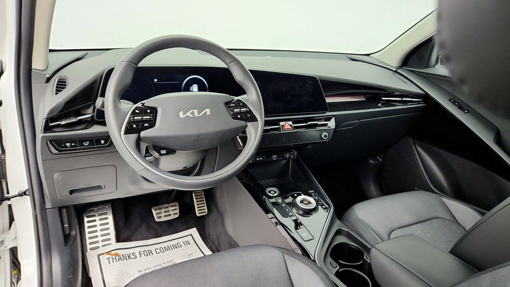 Used 2024 Kia Niro Wave w/ Wave Preserve Package image 13