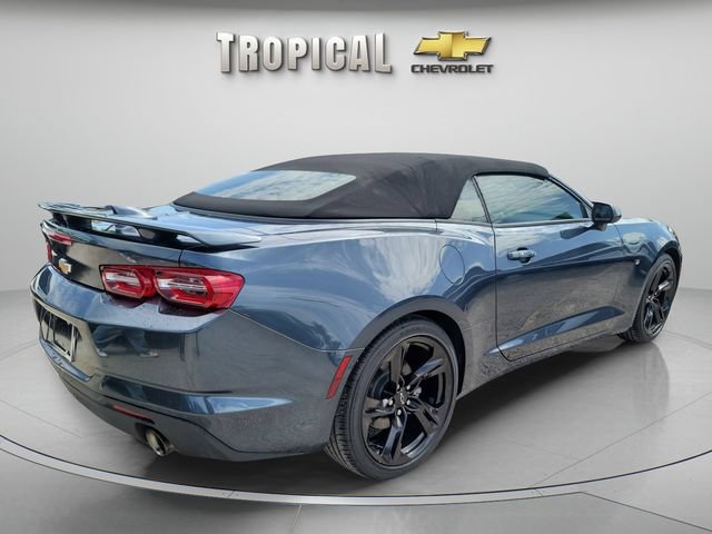 Used 2023 Chevrolet Camaro LT RWD image 5