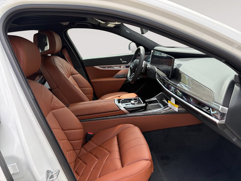 New 2026 BMW 760i xDrive w/ Executive Package AWD/4WD image 15