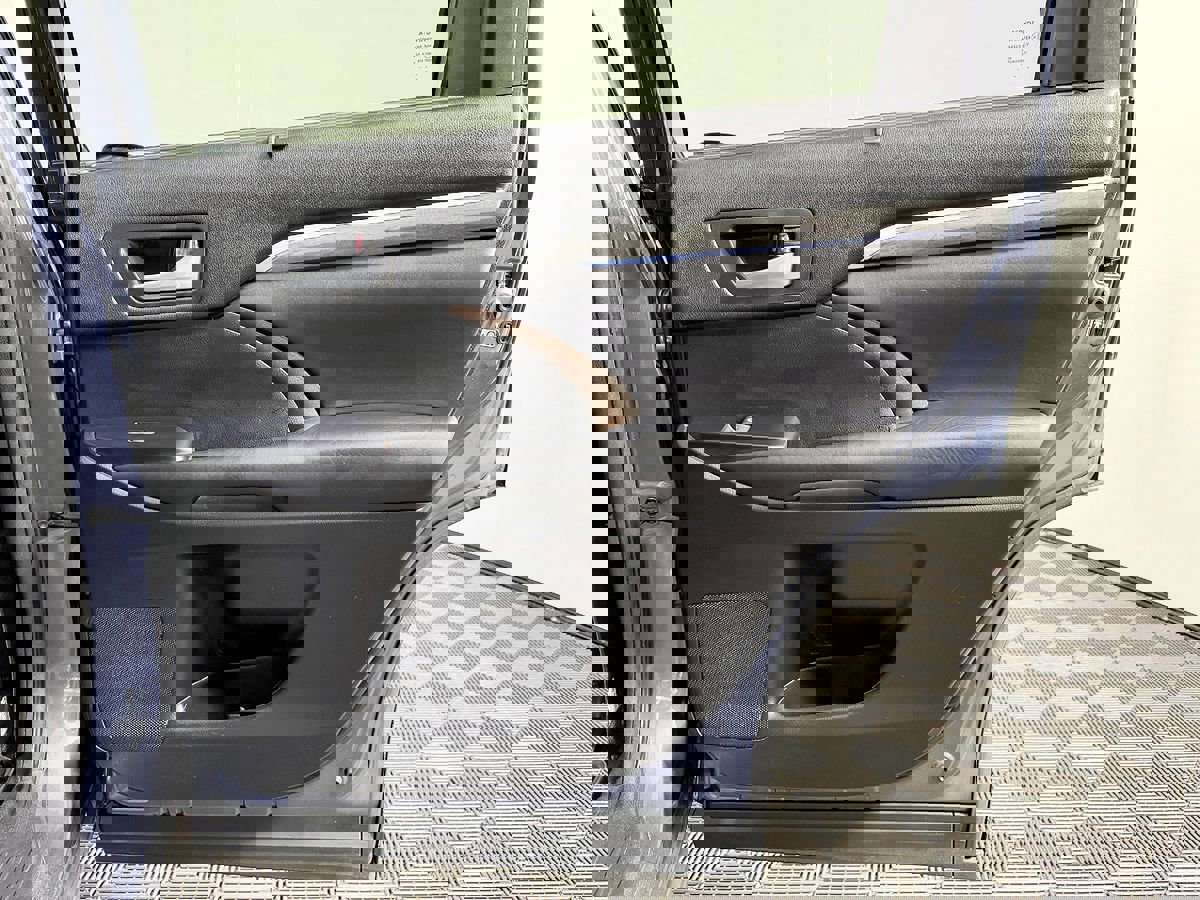 Used 2018 Toyota Highlander Limited image 41