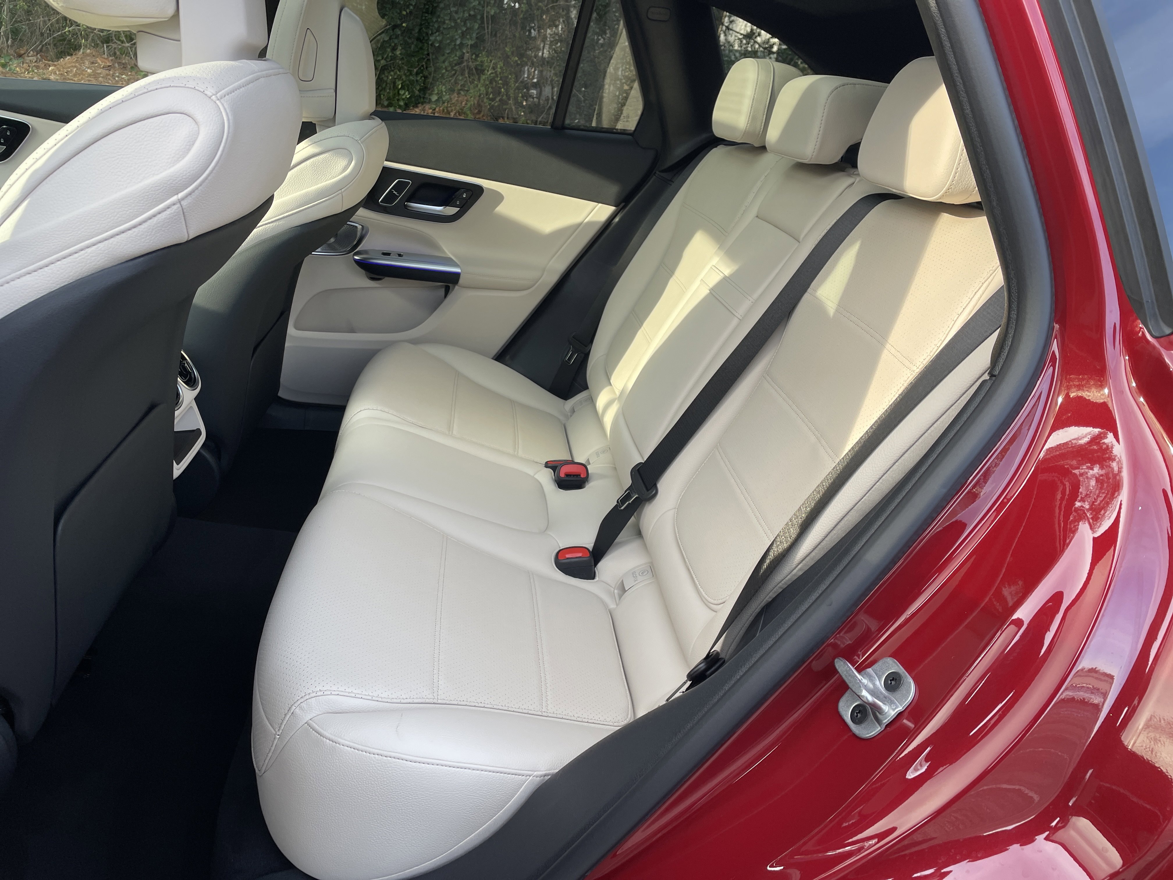 New 2026 Mercedes-Benz GLC 300 image 37