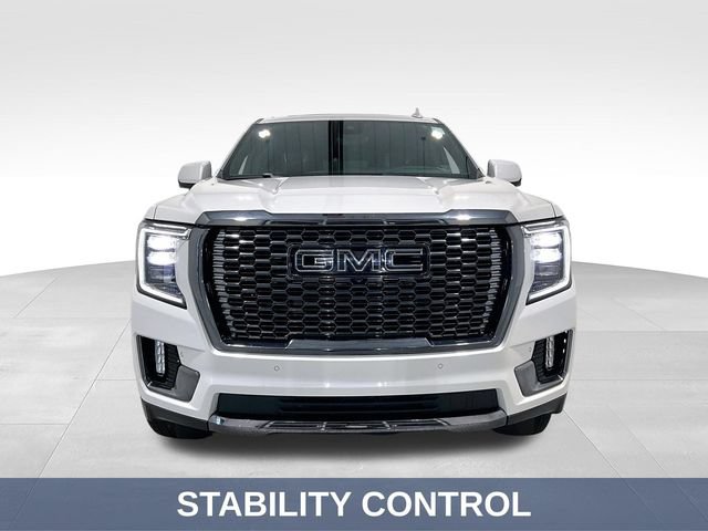 Used 2024 GMC Yukon XL Denali Ultimate AWD/4WD image 3