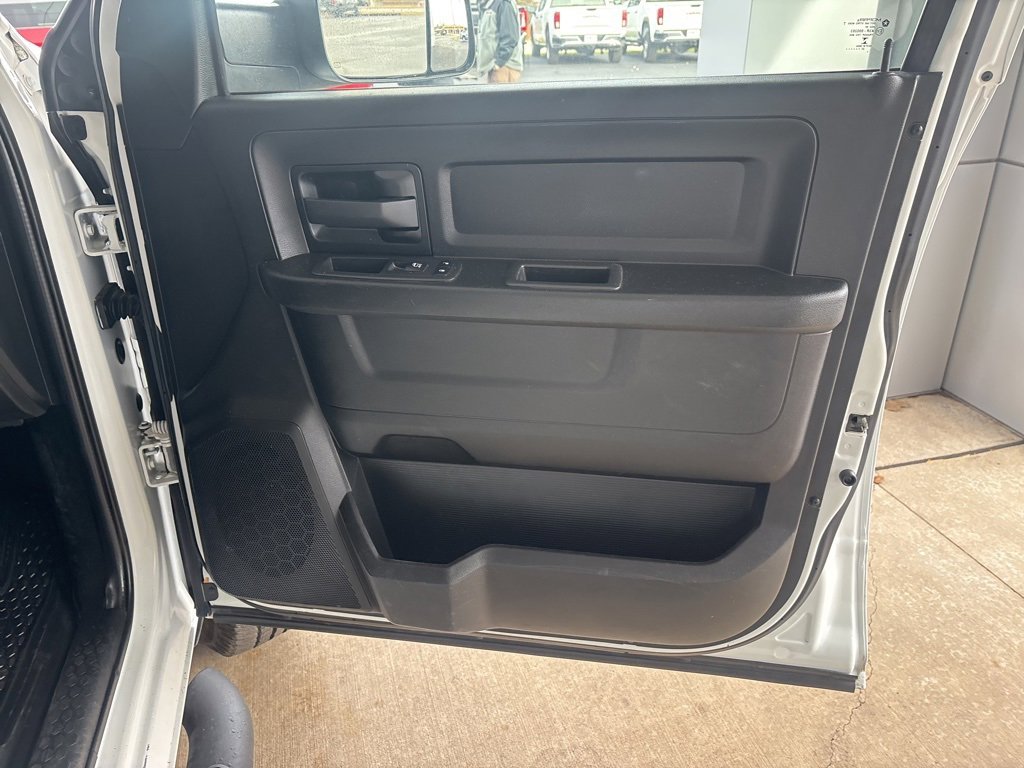 Used 2022 RAM 2500 Tradesman w/ Chrome Appearance Group image 29