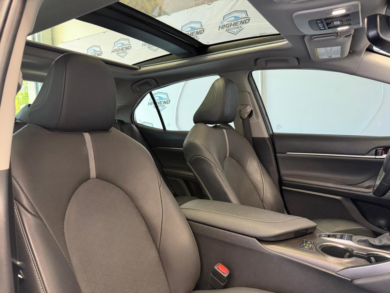 Used 2022 Toyota Camry XSE w/ Navigation Package FWD image 27