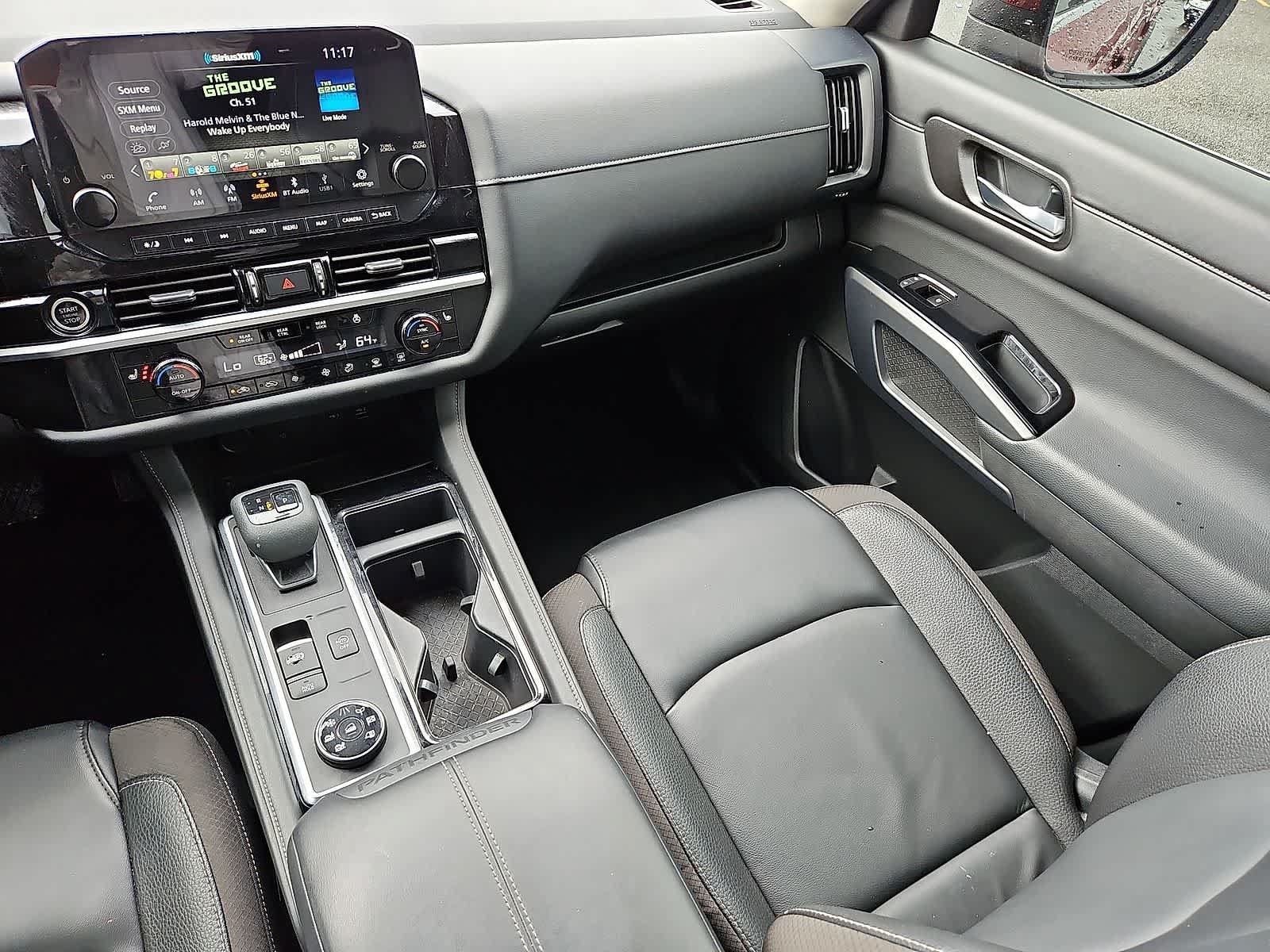 Used 2023 Nissan Pathfinder SL w/ Lighting Package (N92) AWD/4WD image 12