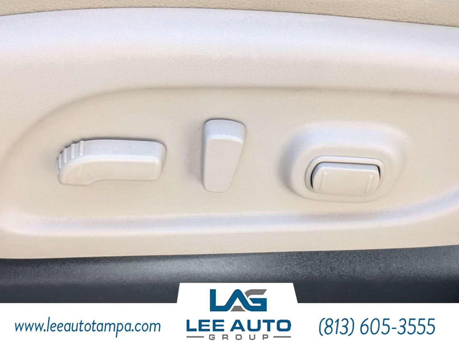 Used 2016 Nissan Titan SL RWD image 18