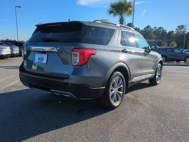 Used 2022 Ford Explorer XLT w/ Equipment Group 202A AWD/4WD image 4