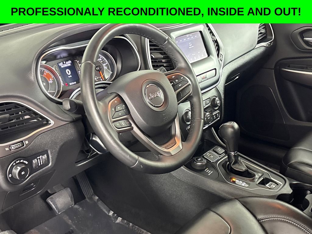 Used 2020 Jeep Cherokee Latitude Plus image 7