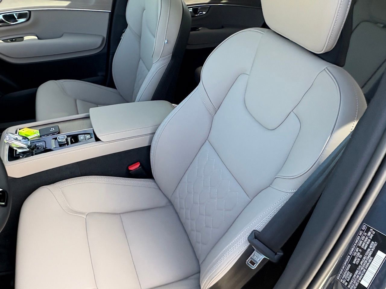 New 2026 Volvo XC90 B6 Plus w/ Protection Package Premier image 20