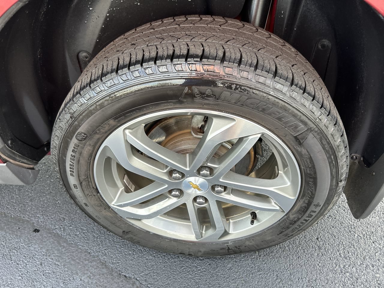Used 2016 Chevrolet Equinox LTZ w/ Enhanced Convenience Package AWD/4WD image 9