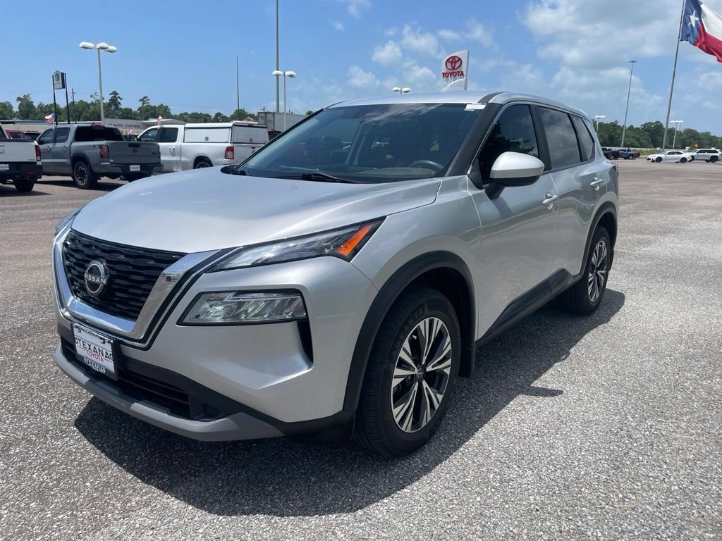 Used 2023 Nissan Rogue SV FWD image 4