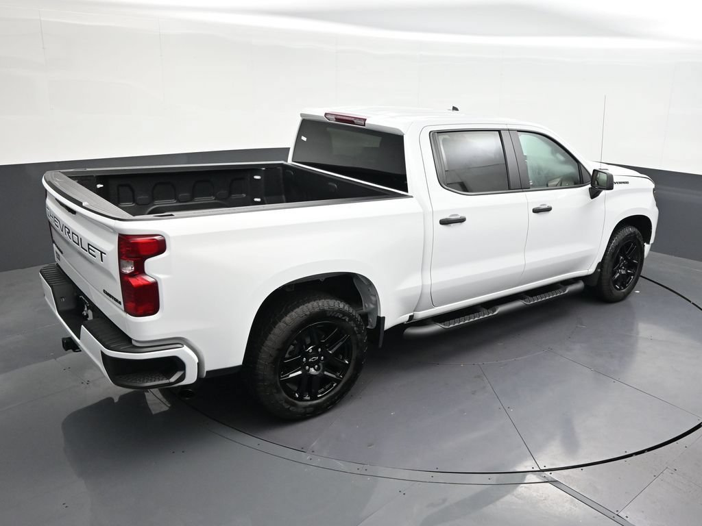 Used 2026 Chevrolet Silverado 1500 Custom w/ Turbomax Blackout Package RWD image 19