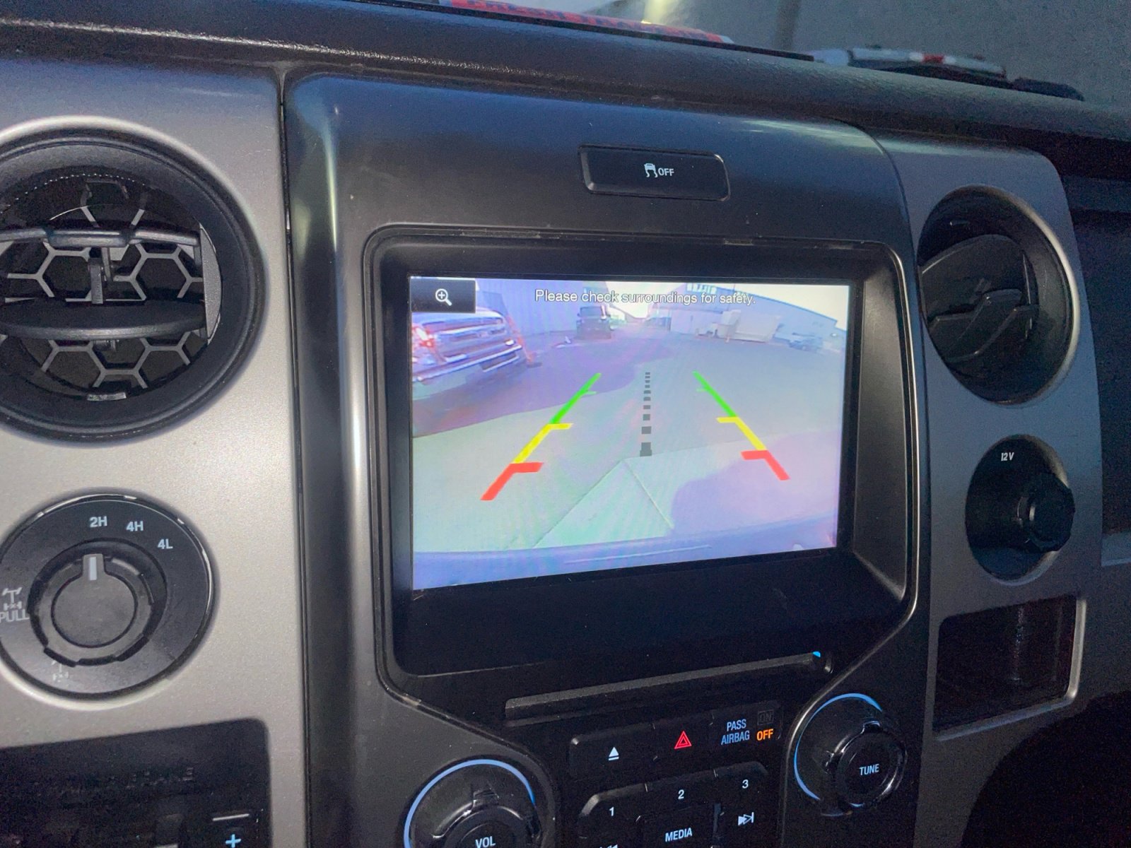 Used 2014 Ford F150 Raptor w/ Equipment Group 801A Luxury AWD/4WD image 26