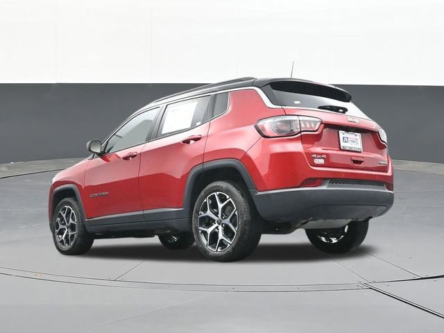 Used 2025 Jeep Compass Limited AWD/4WD image 46