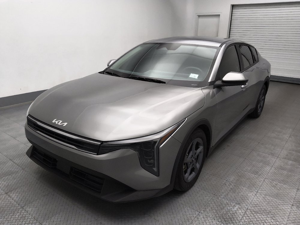 Used 2025 Kia K4 FWD image 2