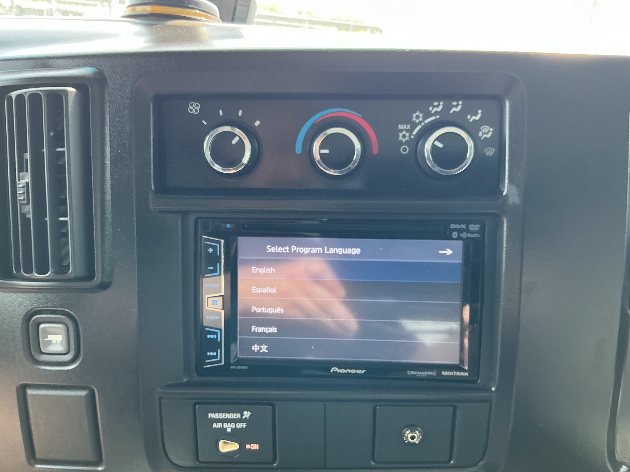 Used 2005 Chevrolet Express 3500 RWD image 18