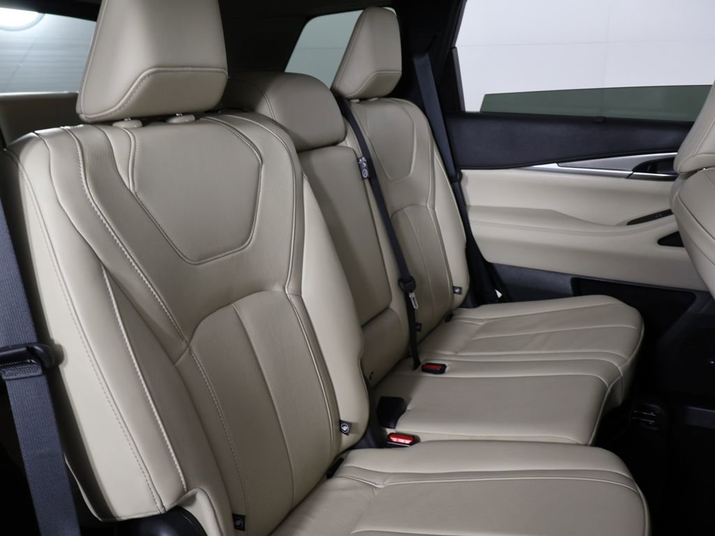 Used 2023 INFINITI QX60 Luxe image 37