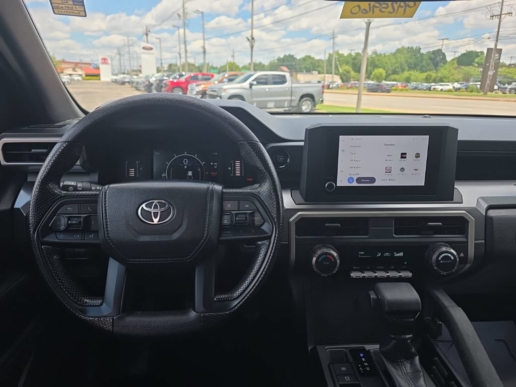Certified 2025 Toyota Tacoma SR5 AWD/4WD image 12
