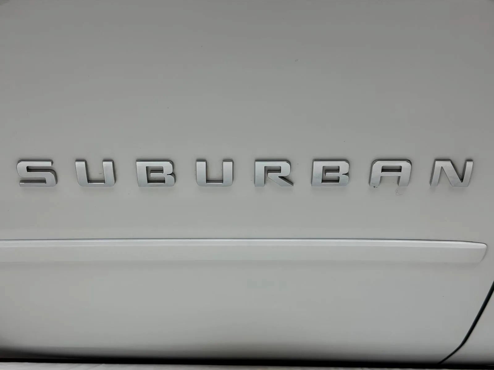 Used 2016 Chevrolet Suburban LTZ AWD/4WD image 9