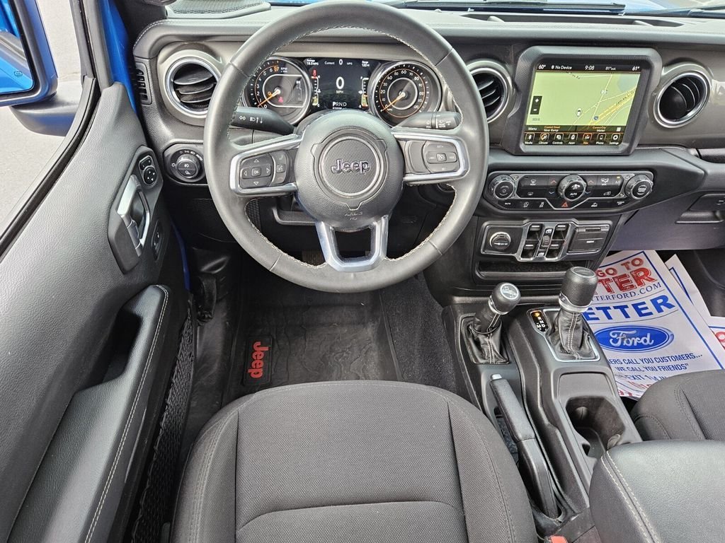Used 2023 Jeep Gladiator Overland AWD/4WD image 7