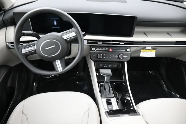 New 2026 Hyundai Tucson SE FWD image 12