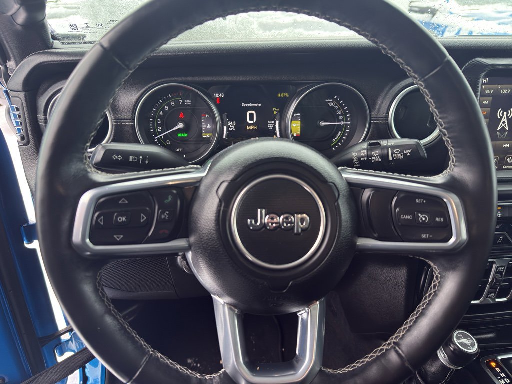 Used 2022 Jeep Wrangler Unlimited Sahara image 30