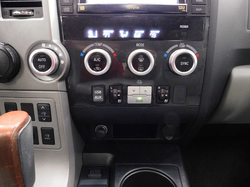 Used 2012 Toyota Sequoia Platinum image 28