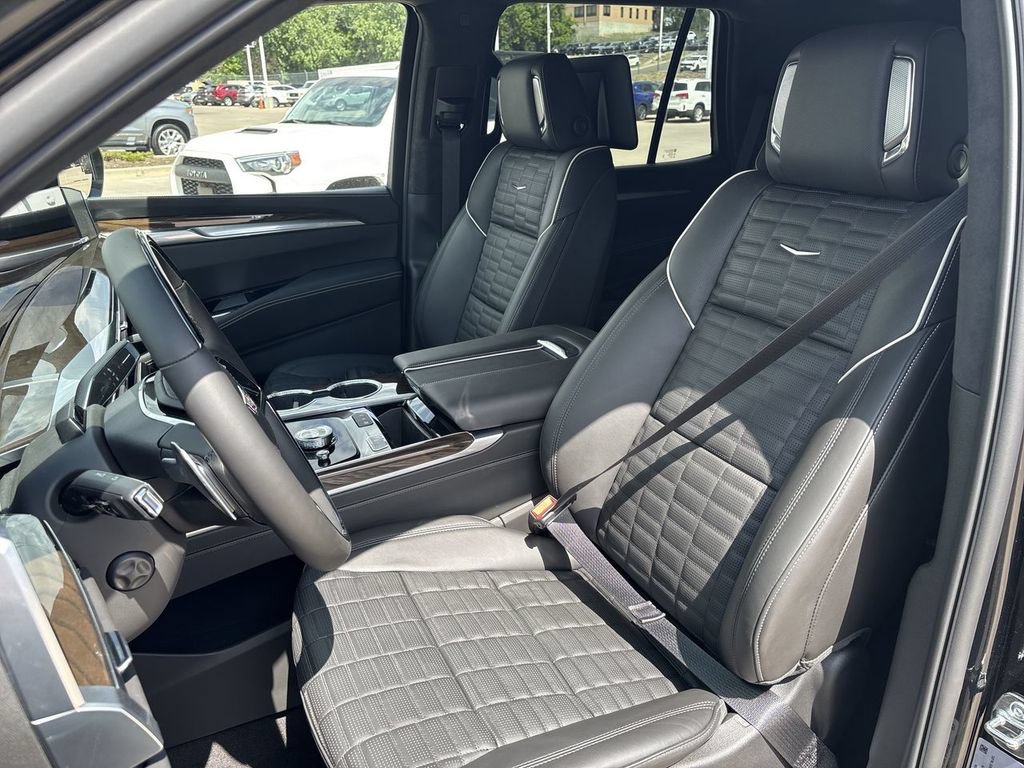 New 2026 Cadillac Escalade Platinum Sport AWD/4WD image 22