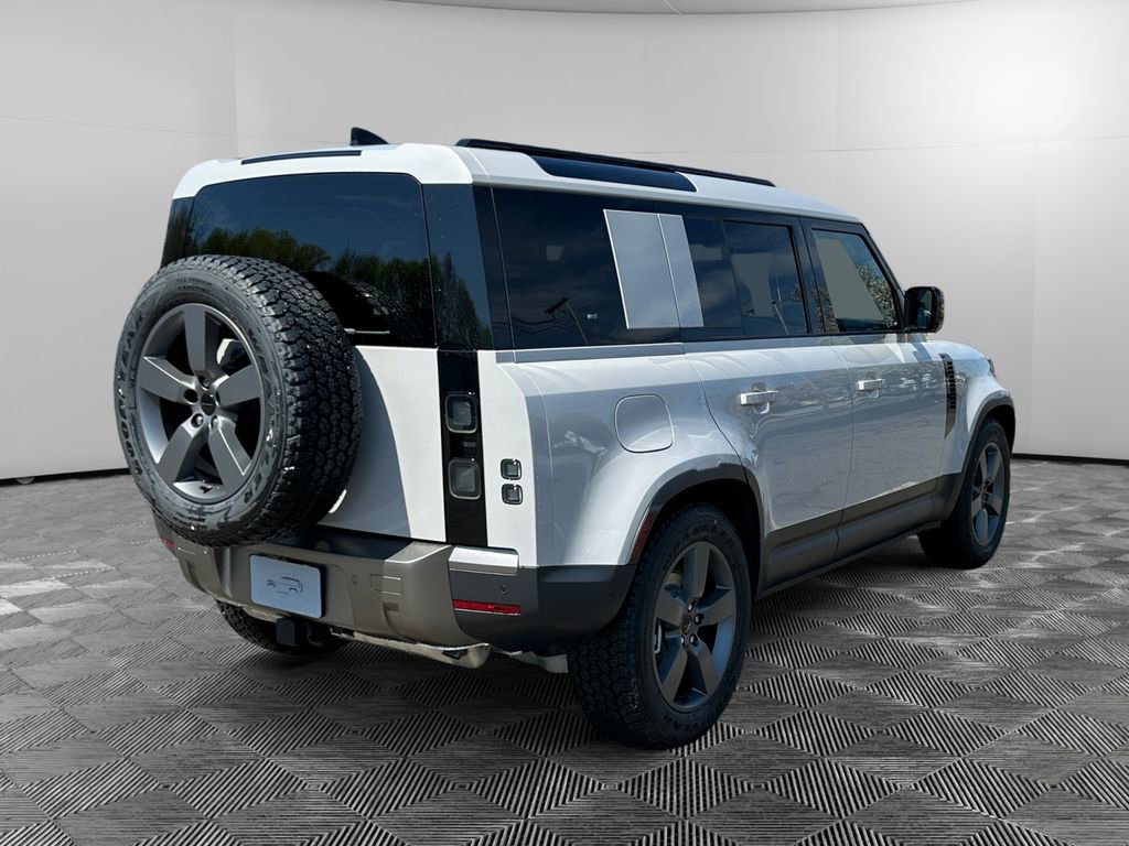 New 2026 Land Rover Defender 110 S AWD/4WD image 5