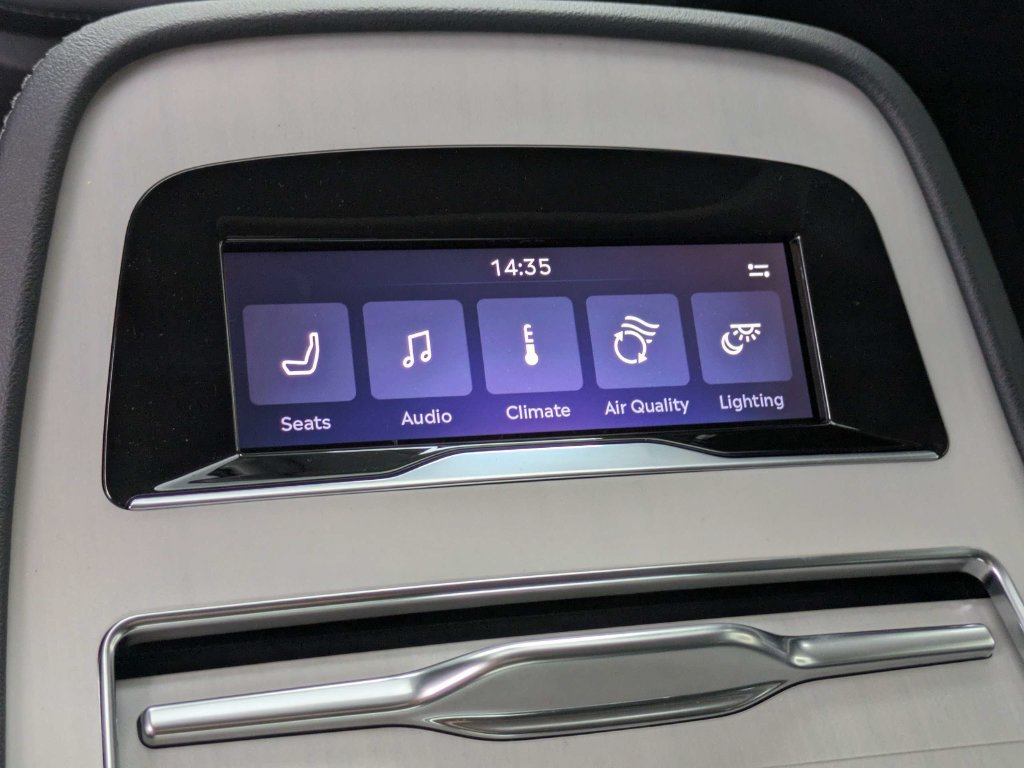 New 2027 Lincoln Navigator Reserve AWD/4WD image 18